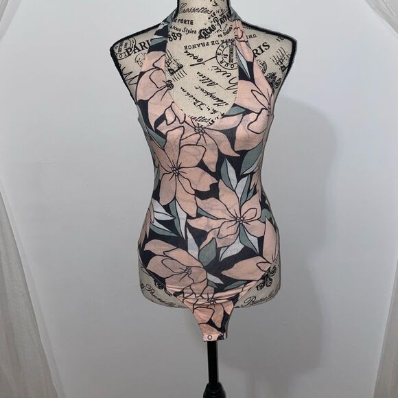Aèropostale NWOT Floral Bodysuit - Picture 4 of 15